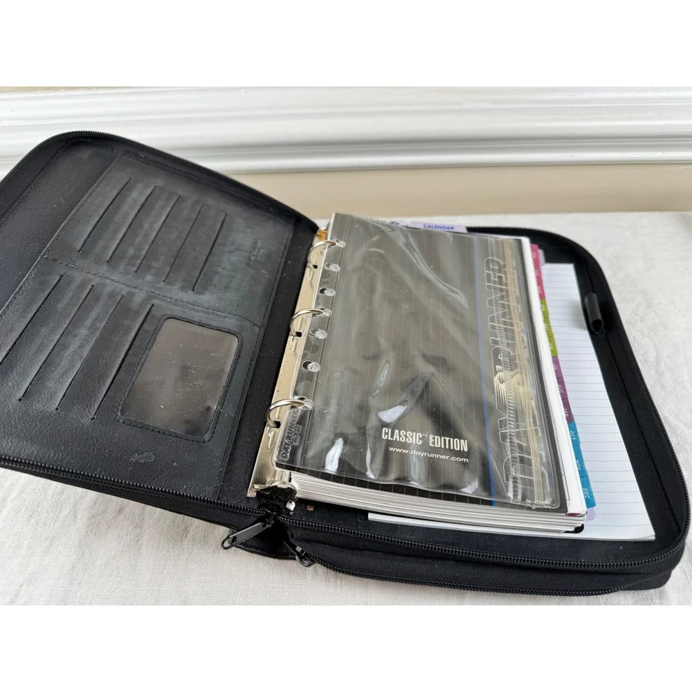 Day Runner Classic Edition Black Zippered 3 Ring Binder Organizer Portfolio 2002